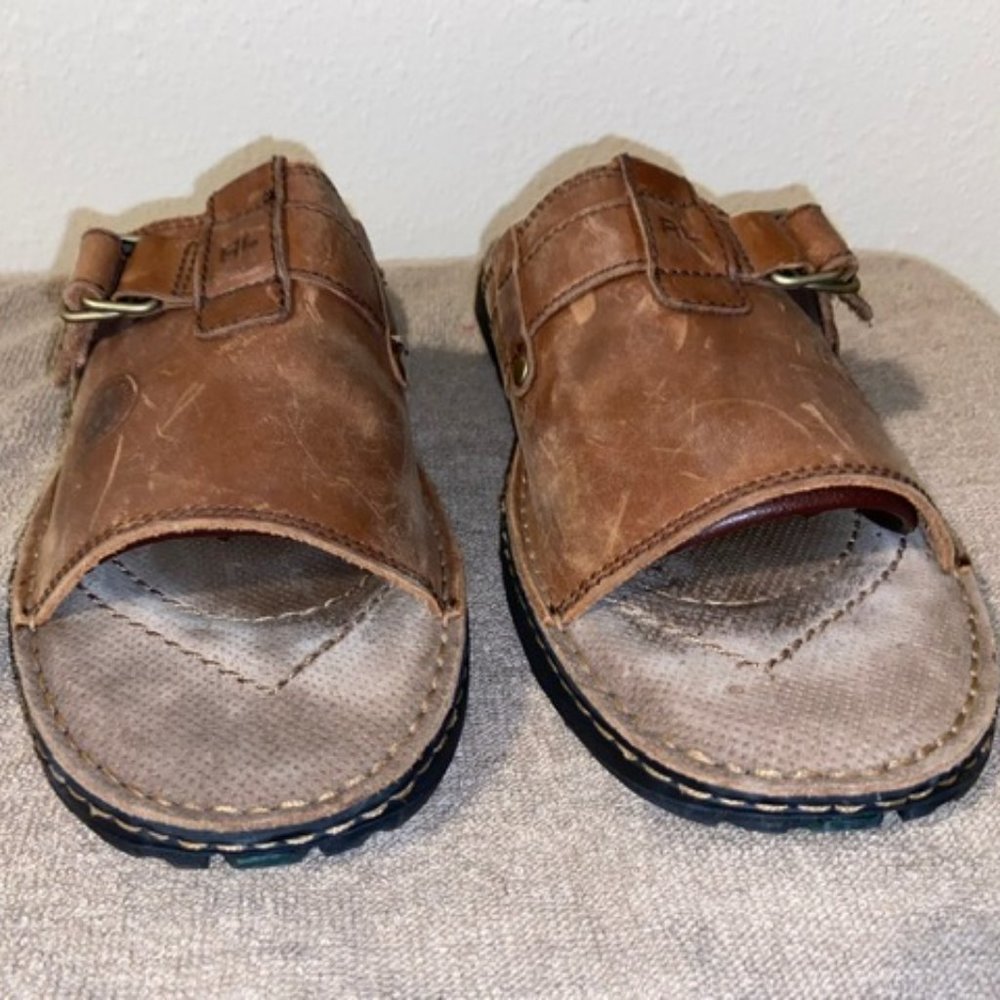 Sandals - Picture 3 of 3
